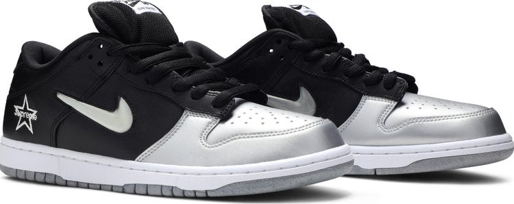 Supreme x Dunk SB Low QS 'Metallic Silver'