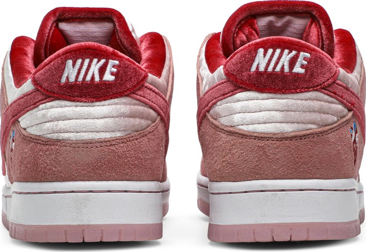 StrangeLove x Dunk Low SB 'Valentine's Day'