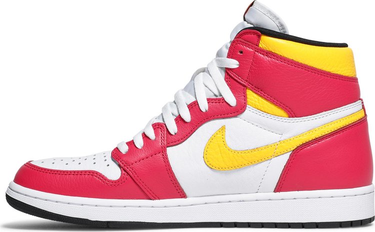 Nike Air Jordan 1 Retro High OG 'Light Fusion Red'